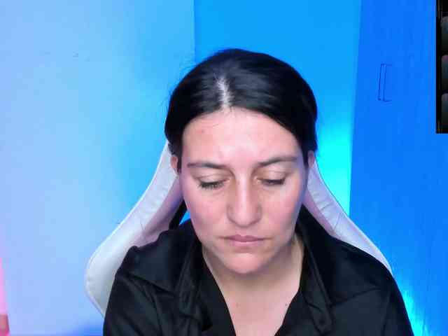 Saskyaajohnson webcam