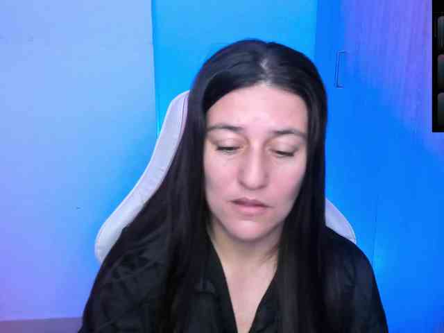 Saskyaajohnson webcam