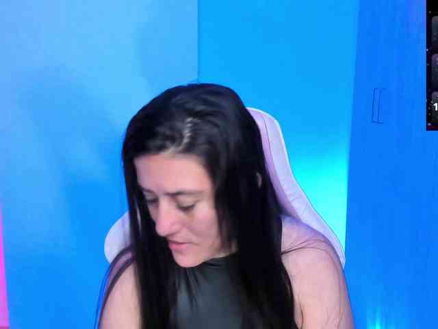 Saskyaajohnson webcam