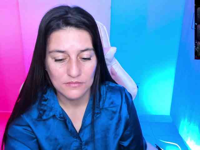 Saskyaajohnson webcam