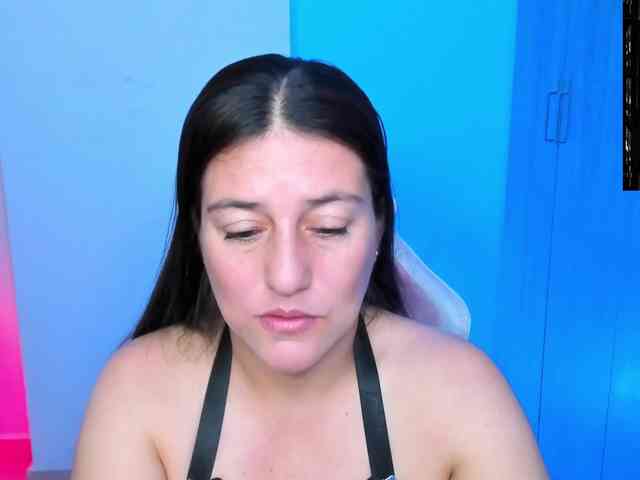 Saskyaajohnson webcam