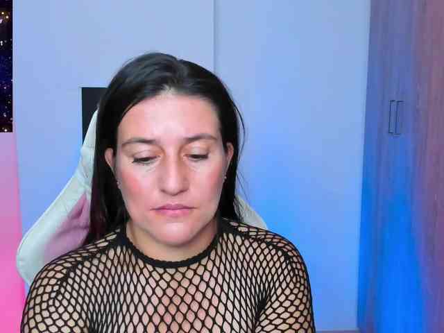 Saskyaajohnson webcam