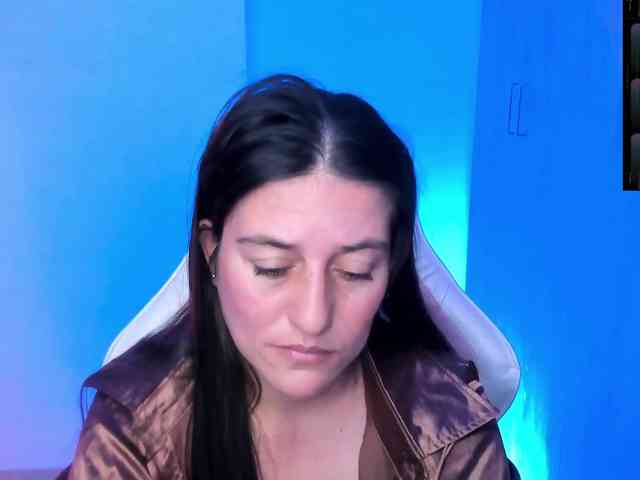 Saskyaajohnson webcam