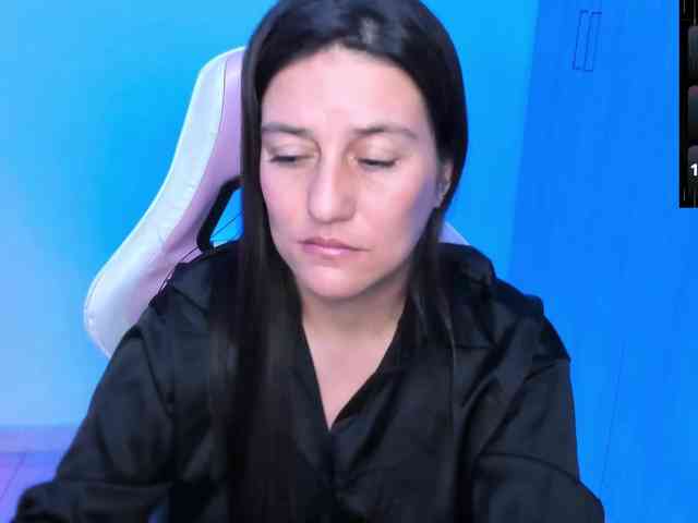 Saskyaajohnson webcam