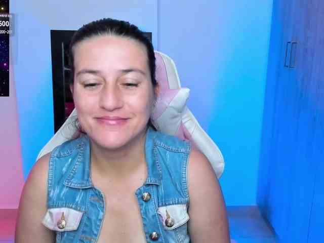 Saskyaajohnson webcam