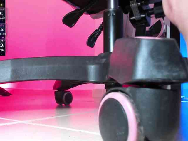 Saskyaajohnson webcam