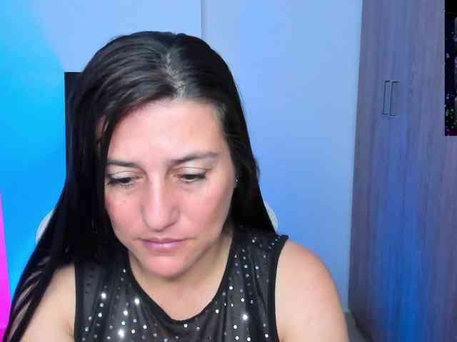 Saskyaajohnson webcam