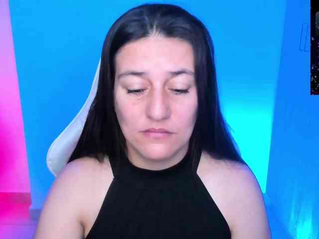 Saskyaajohnson webcam