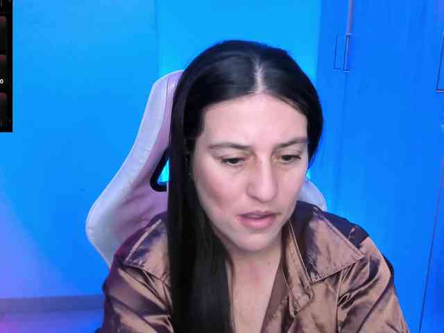 Saskyaajohnson webcam