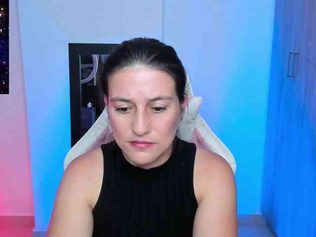 Saskyaajohnson webcam