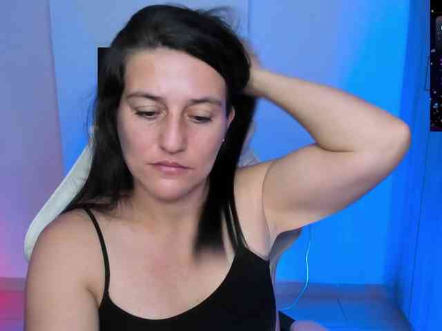 Saskyaajohnson webcam