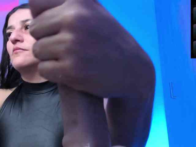 Saskyaajohnson webcam