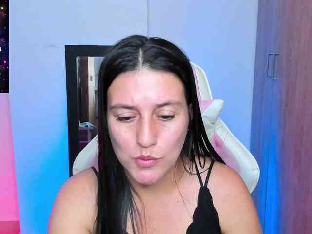 Saskyaajohnson webcam