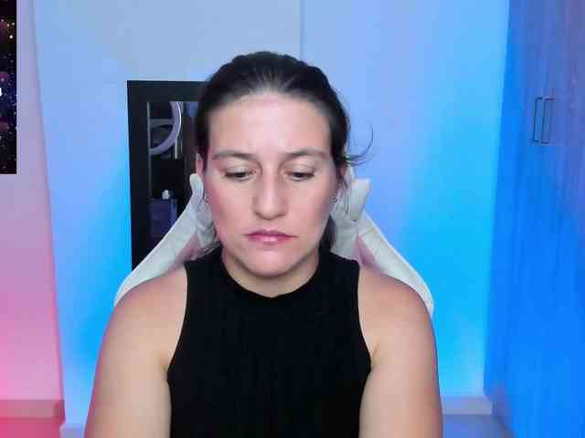Saskyaajohnson webcam