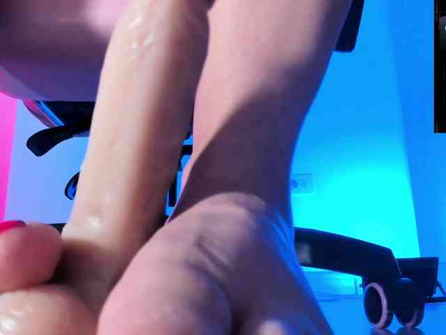 Saskyaajohnson webcam