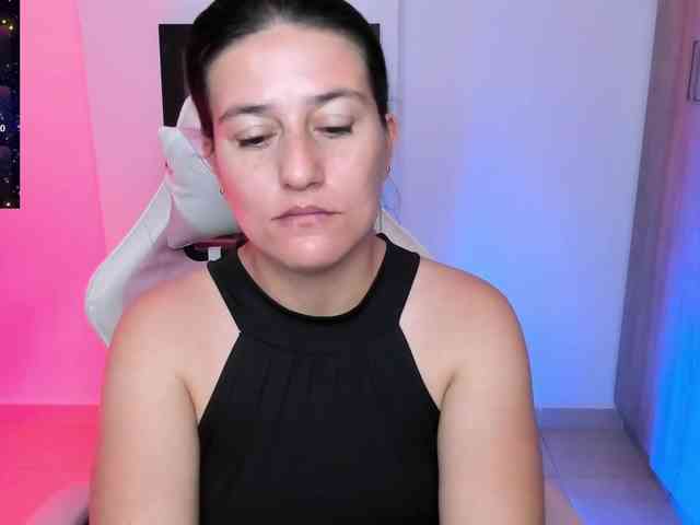 Saskyaajohnson webcam