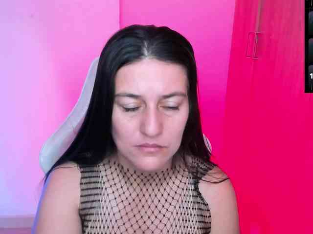 Saskyaajohnson webcam