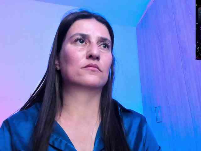 Saskyaajohnson webcam