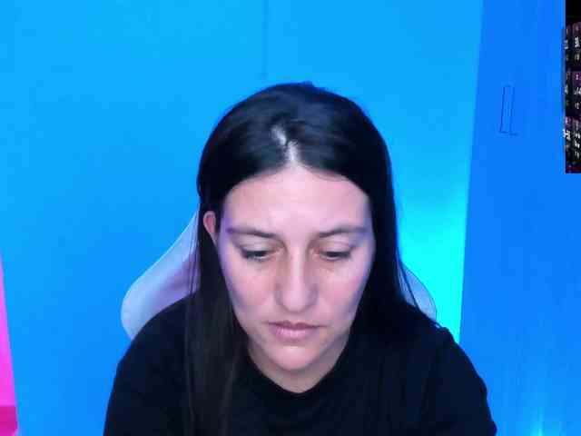 Saskyaajohnson webcam