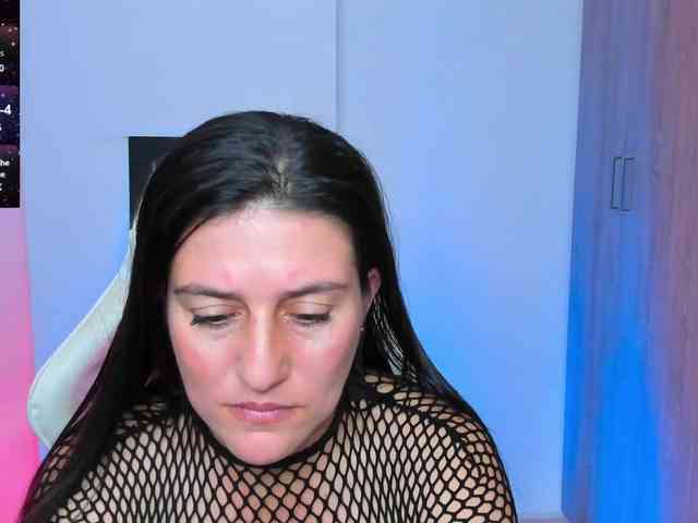 Saskyaajohnson webcam