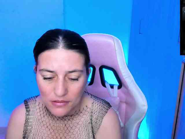 Saskyaajohnson webcam