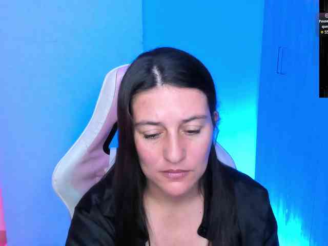 Saskyaajohnson webcam