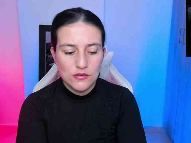 Saskyaajohnson webcam