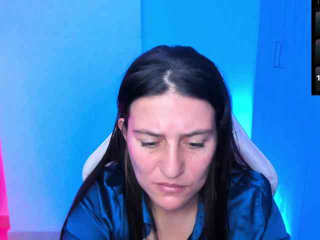 Saskyaajohnson webcam