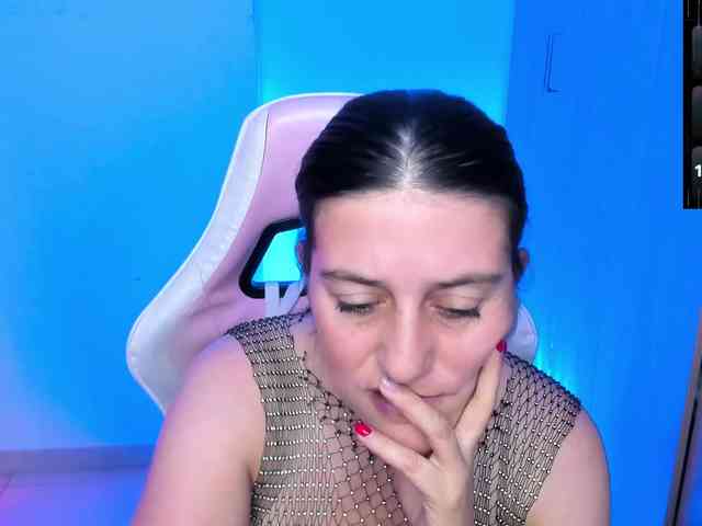 Saskyaajohnson webcam