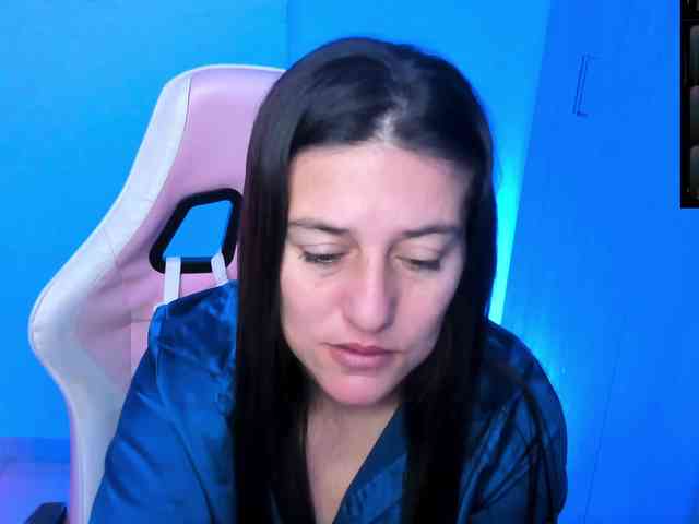 Saskyaajohnson webcam