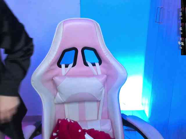 Saskyaajohnson webcam