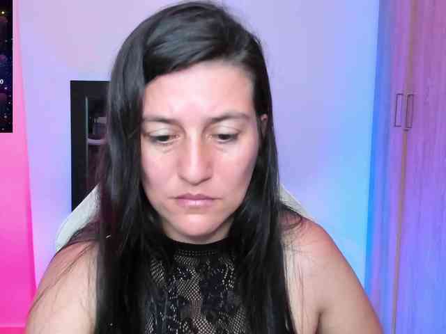 Saskyaajohnson webcam