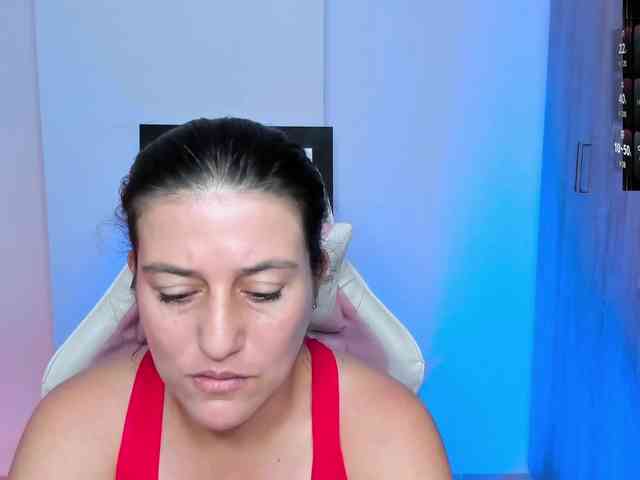 Saskyaajohnson webcam