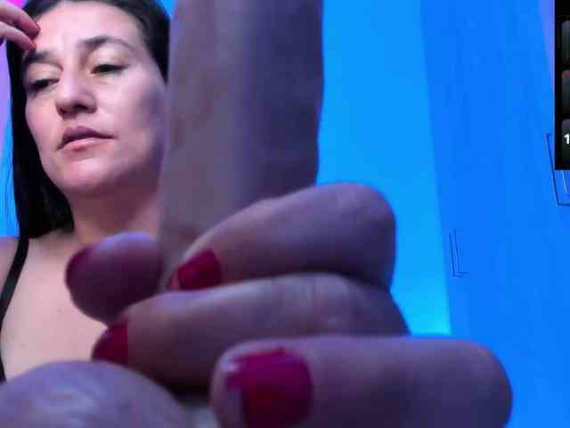 Saskyaajohnson webcam