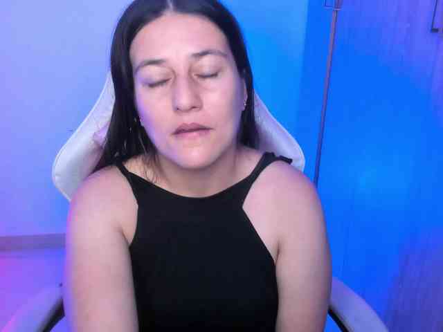 Saskyaajohnson webcam