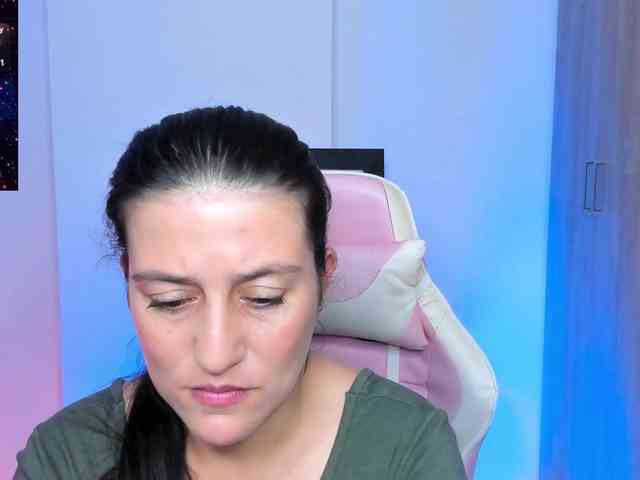Saskyaajohnson webcam