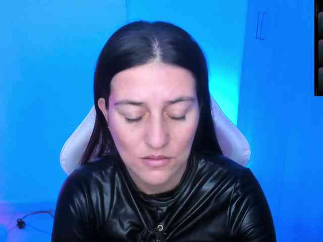 Saskyaajohnson webcam