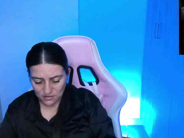 Saskyaajohnson webcam