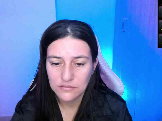 Saskyaajohnson webcam