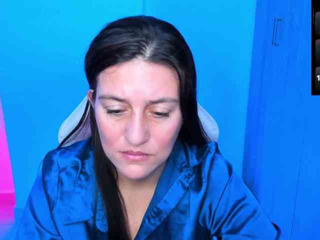 Saskyaajohnson webcam