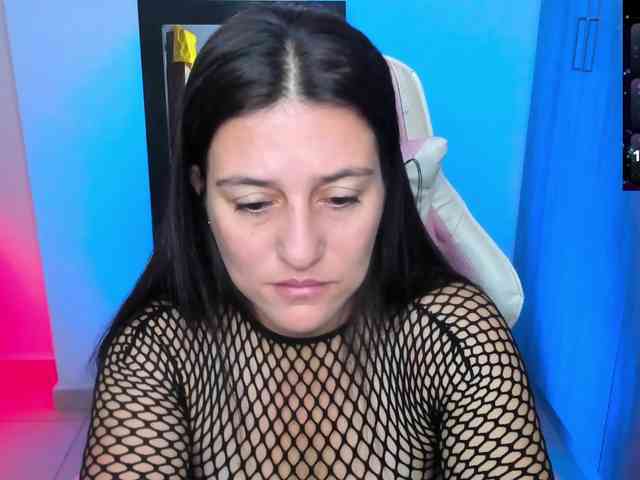 Saskyaajohnson webcam