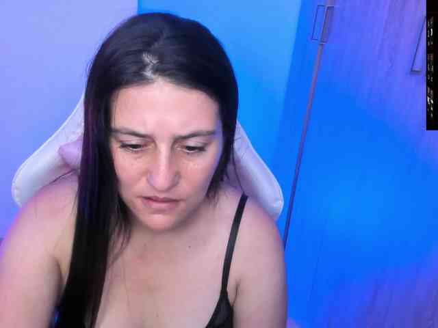 Saskyaajohnson webcam