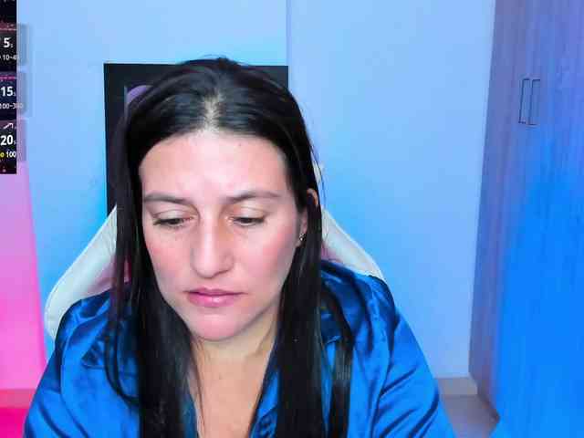 Saskyaajohnson webcam