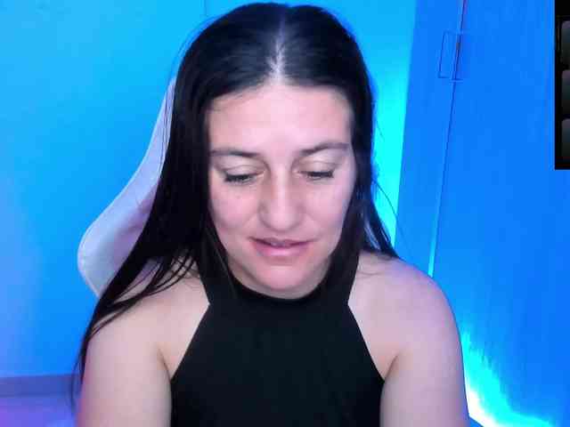 Saskyaajohnson webcam