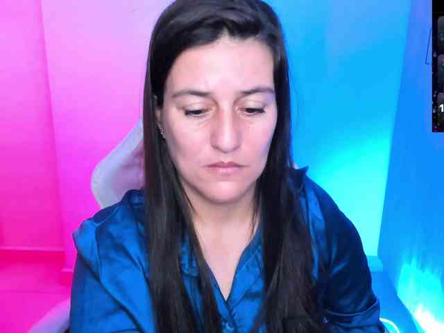 Saskyaajohnson webcam