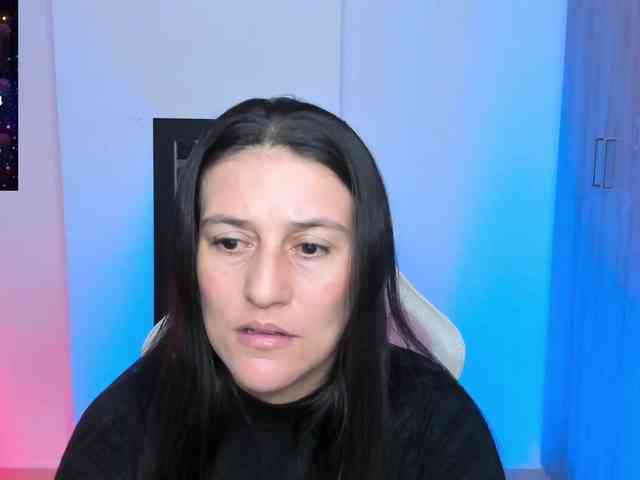 Saskyaajohnson webcam