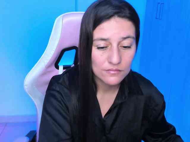 Saskyaajohnson webcam