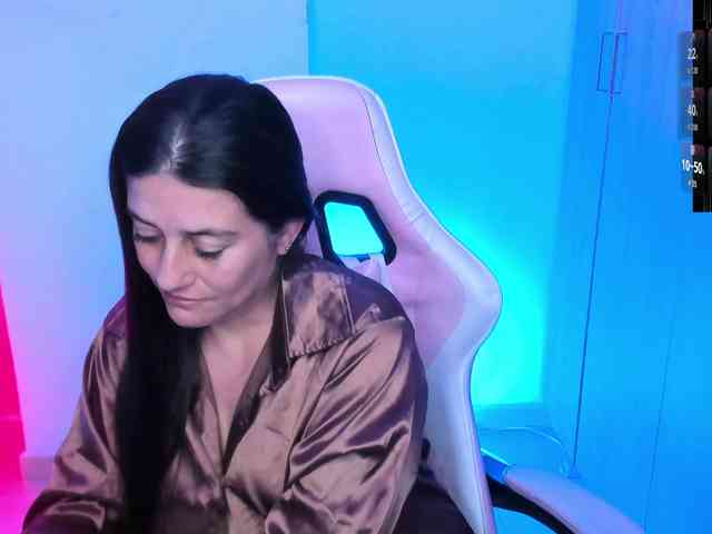 Saskyaajohnson webcam