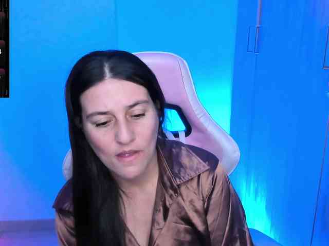 Saskyaajohnson webcam