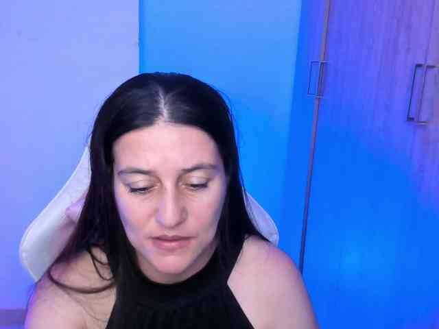 Saskyaajohnson webcam